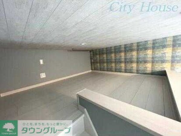 Sri Pullanna Ikutaの物件内観写真